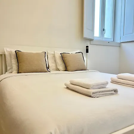 Affittacamere Santa Justa Rooms Lisbon 3*