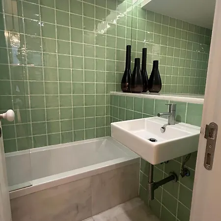 Santa Justa Bedroom Private Wc Lisbon