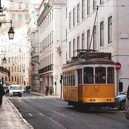 Santa Justa Bedrooms Лісабон